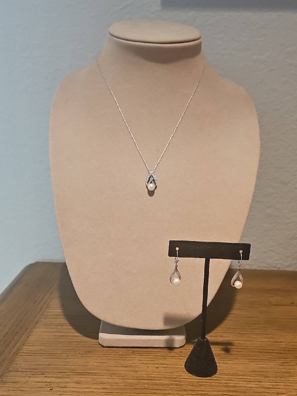 Vtg 14K White Gold Cultured Pearl & Diamond Teardrop Jewelry Set
